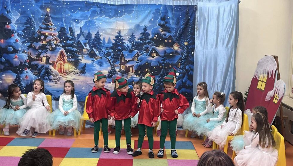 Коледно тържество 8